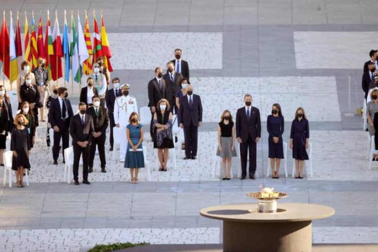 El Gobierno comunista busca «unidad» con un homenaje a los asesinados en las Residencias
