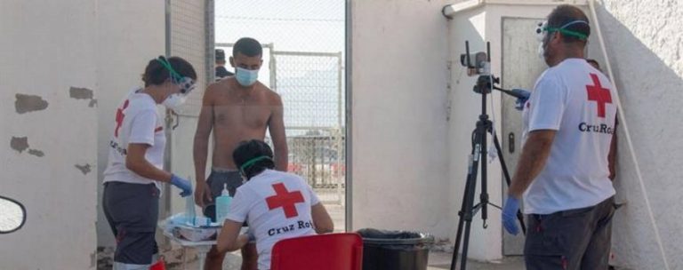 Llegan a España a bordo de una patera 5 inmigrantes ilegales de origen marroquí