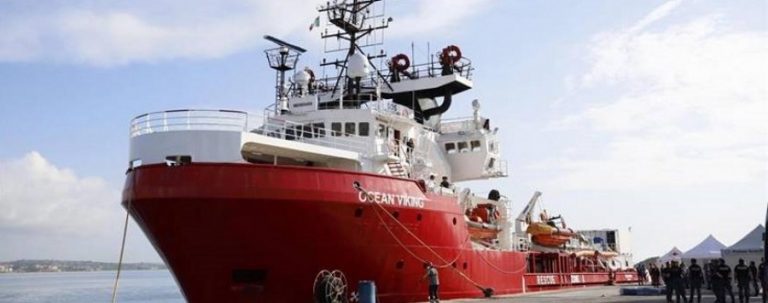 Ocean Viking sobre el naufragio de la barcaza con 100 inmigrantes ilegales: «Si se hubiera estrellado un avión de pasajeros hubieran acudido las Armadas de media Europa»