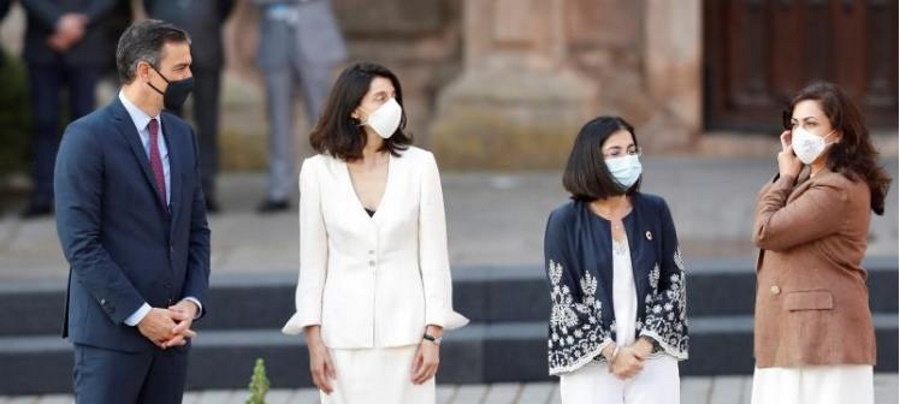 FOTOGRAFÍA. SAN MILLÁN DE LA COGOLLA (LA RIOJA) ESPAÑA, 31.07.2020. El presidente del Gobierno, Pedro Sánchez (i), junto a la presidenta del Senado, Pilar Llop (2i). Efe