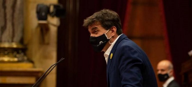 ERC: «El PSOE ha dejado la bandera republicana» para apoyar y ayudar a «la mafia monárquica»