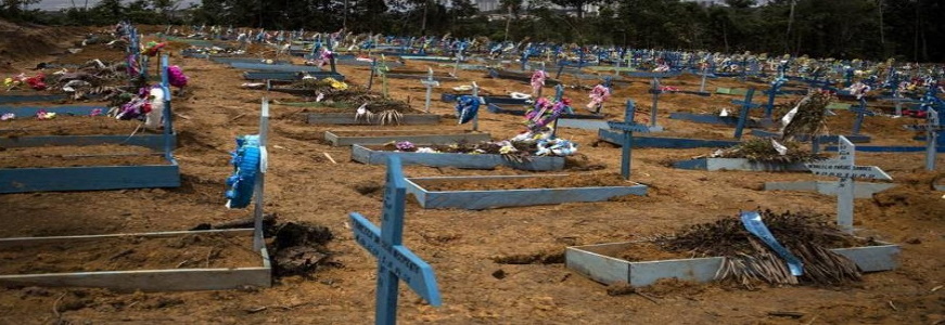 FOTOGRAFÍA. BRASIL, 29.08.2020. Vista de un cementerio en Brasil, durante la crisis sanitaria del covid 19 (coronavirus) que azota el país. Efe.