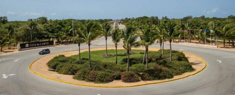 Sin indicios del rey Juan Carlos cuyo paradero se desconoce desde que anunció su salida de España