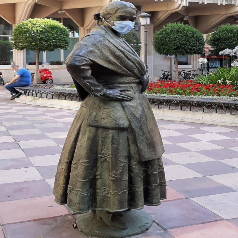 Dulcinea del Toboso, alias Dulcinea, personaje ficticio, dama creada por un hombre de triste armadura