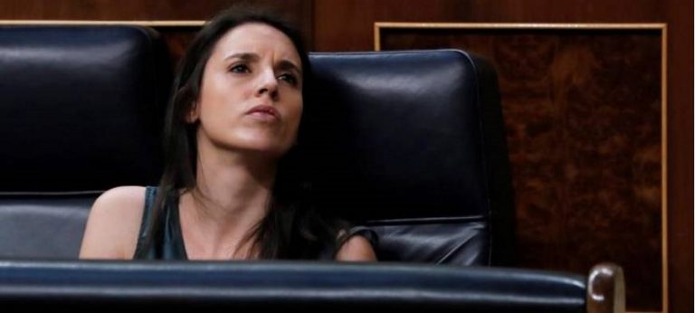 Irene Montero: «La huida de Juan Carlos es indigna». El Gobierno de Pablo Iglesias no sabía nada