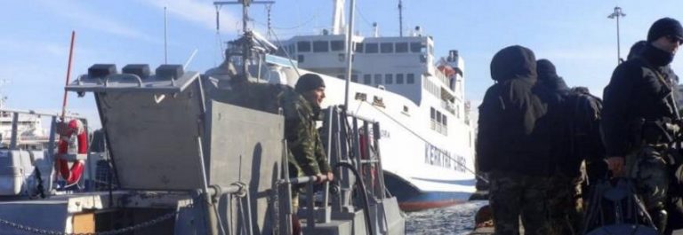 Llegan a Grecia 96 inmigrantes tras naufragar su «barco taxi» en medio de una disputa entre Turquía y Grecia por el gas