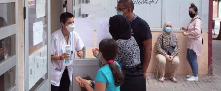 Cataluña suma 1.197 contagiados por covid (total 111.069) y 28 muertos (total 12.868 muertos)