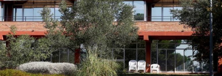 Policía investiga a dos sanitarias de Tarrasa (Cataluña) que se grabaron vejando a una anciana