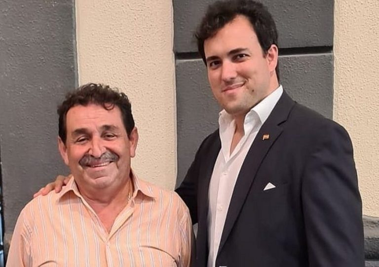 Los afiliados de VOX validan la candidatura de Rafael Ramos al CEP de Alicante