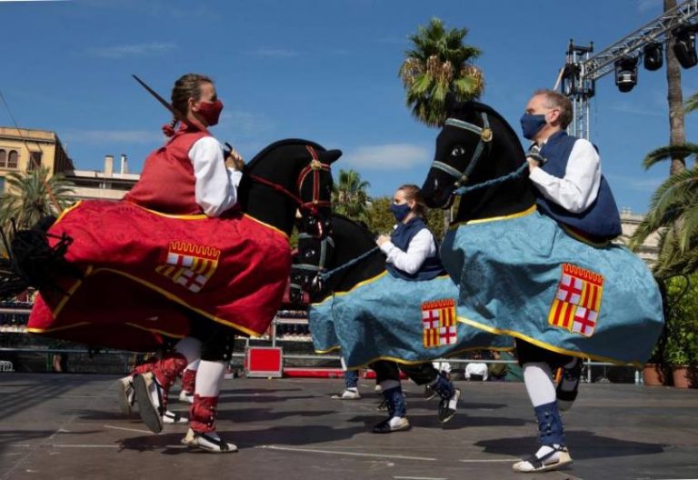 La más típica y masiva de las fiestas de Barcelona «La Mercè» con cita previa, forzada por el covid 19