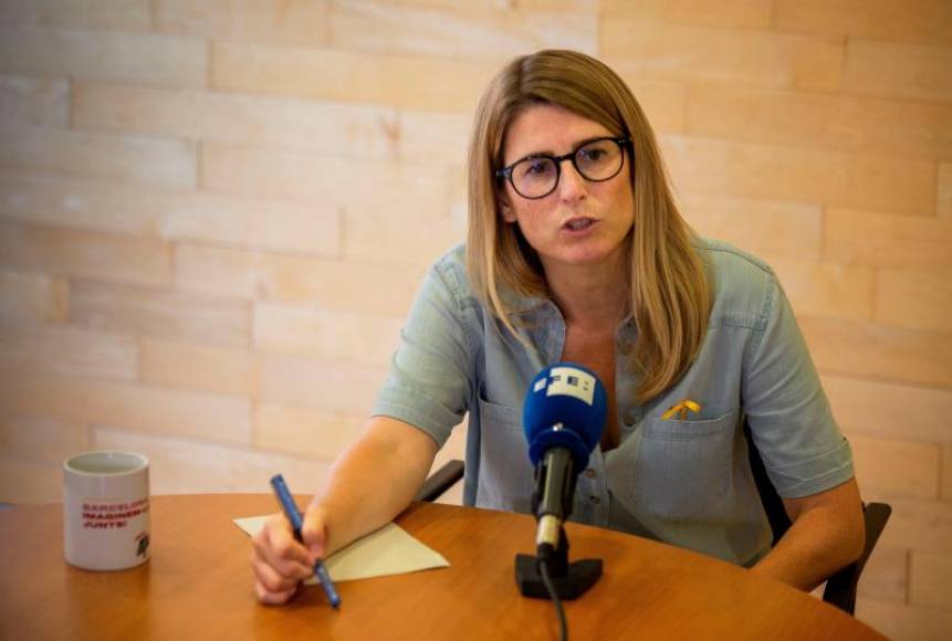 FOTOGRAFÍA. BARCELONA (ESPAÑA), 4.09.2020. Elsa Artadi, La portavoz del golpista prófugo de la Justicia, Carles Puigdemont Casamajò (JxCat), este lunes en rueda de prensa. Efe