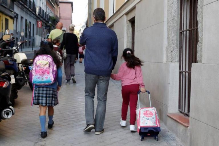 Navarra| La Justicia rechaza otorgar a una madre soltera el «permiso por paternidad» que le correspondería al progenitor
