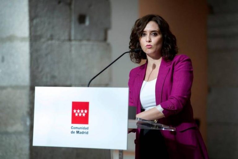Ayuso convocará elecciones en Madrid el 4M ante la traición de Cs con una moción de censura junto al PSOE contra el PP en Murcia