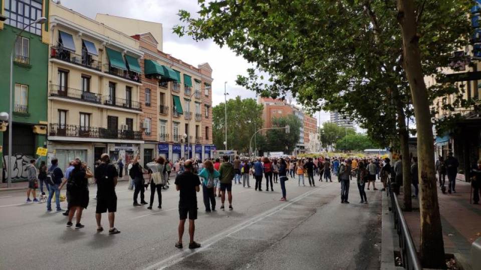 FOTOGRAFÍA. MADRID (ESPAÑA), 20.09.2020. Protestas contra las restricciones de movilidad decretadas por el Gobierno de Isabel Díaz Ayuso. Efe