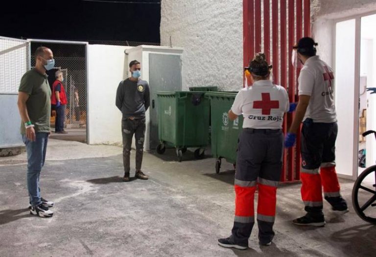 Llegan a España 30 inmigrantes ilegales magrebíes