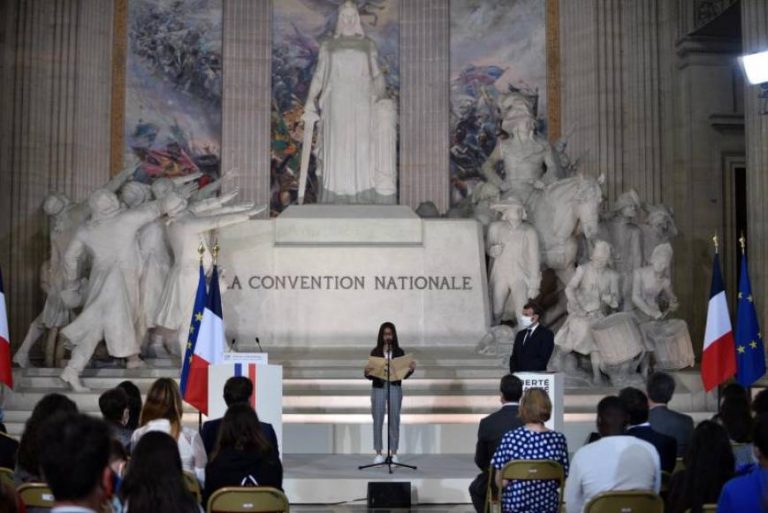 Presidente de Francia Emmanuel Macron: «Francia no admitirá ninguna aventura separatista»