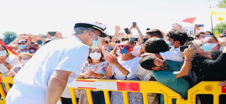 El rey de España a Tuy, 518 años después. El pueblo recibe a Felipe VI a gritos de «Viva España y el Rey»