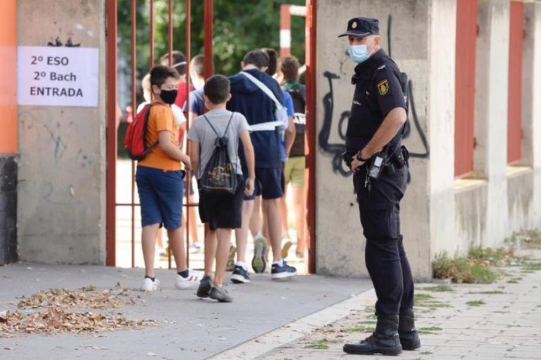 España. Más de 100 alumnos y docentes contagiados por covid 19 desde el arranque del curso escolar