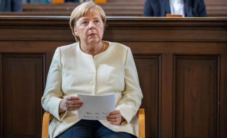 Merkel defiende la «unidad» de Alemania: «Hizo falta mucha valentía para llegar hasta aquí»