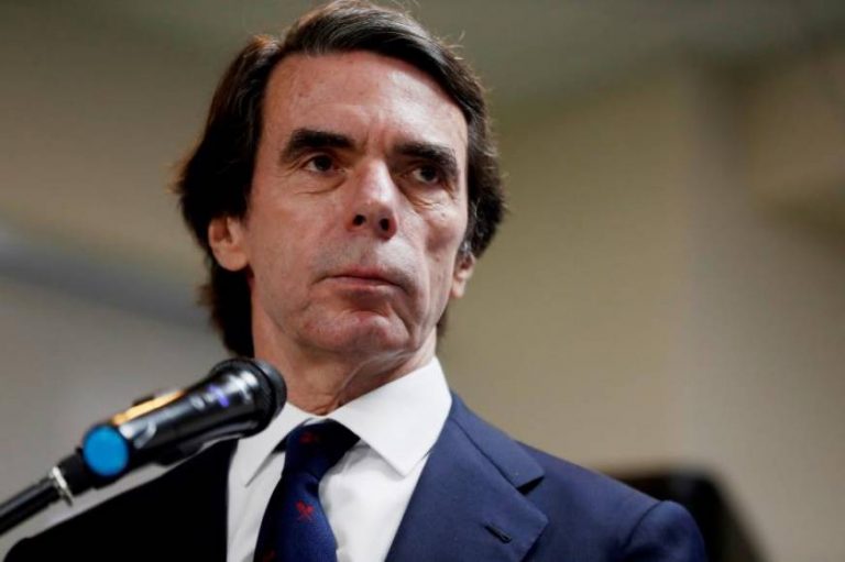 Aznar: «Espero que la Justicia italiana entregue a este prófugo (Puigdemont)» para ser juzgado en España