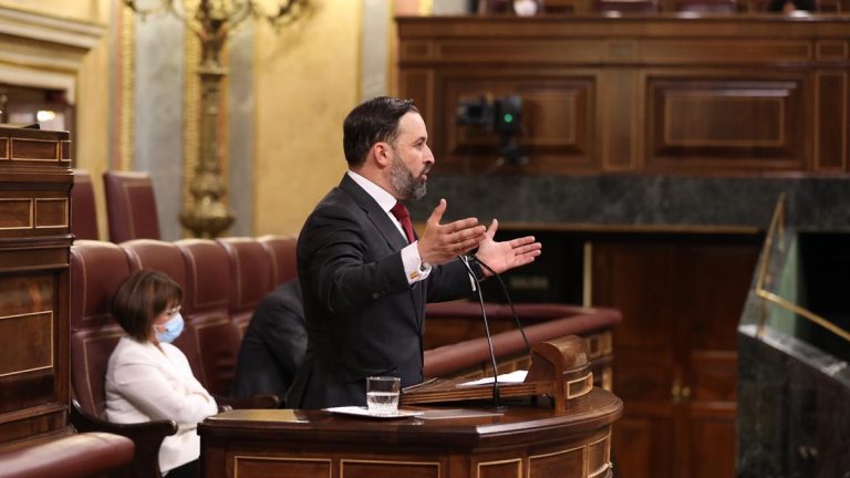 Abascal a feministas de Podemos: «No representan a las mujeres asaltando capillas y gritando groserías»
