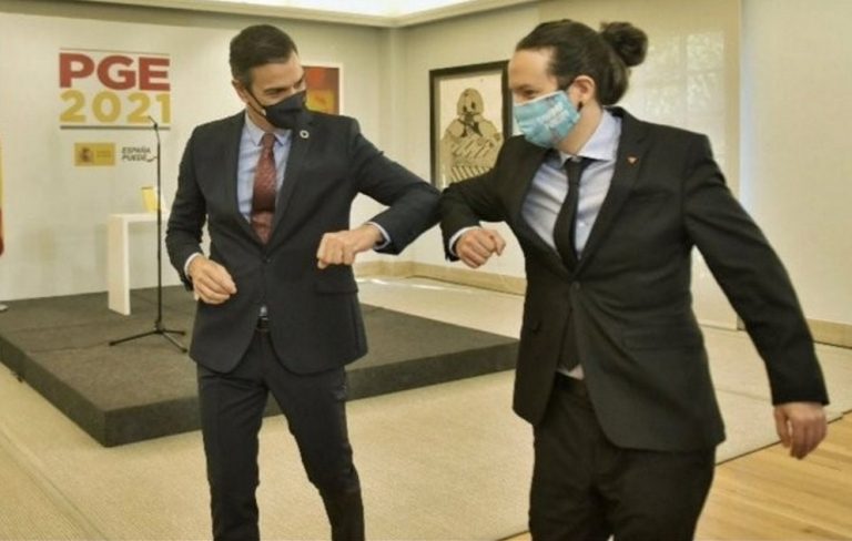 Sánchez e Iglesias darán la vacuna del covid 19 de los españoles a los países pobres