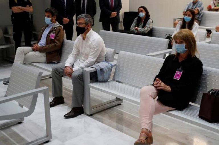 La Audiencia Nacional absuelve a los terroristas de ETA Carmen Guisasola, Oscar Abad y José Ramón Martínez