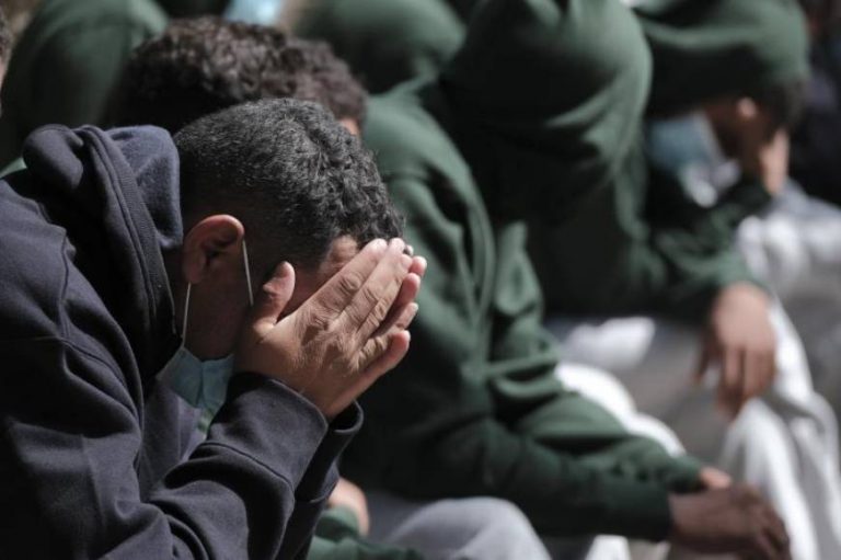 Llegan a España 141 inmigrantes ilegales en seis pateras con varias decenas de magrebíes y MENAS