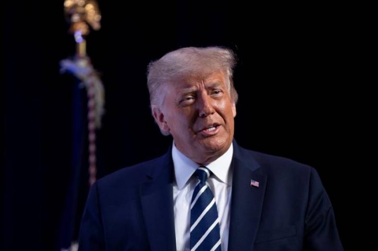 Candidato Trump: «Mike Pence lo está haciendo genial. Kamala Harris es una máquina de pifias»