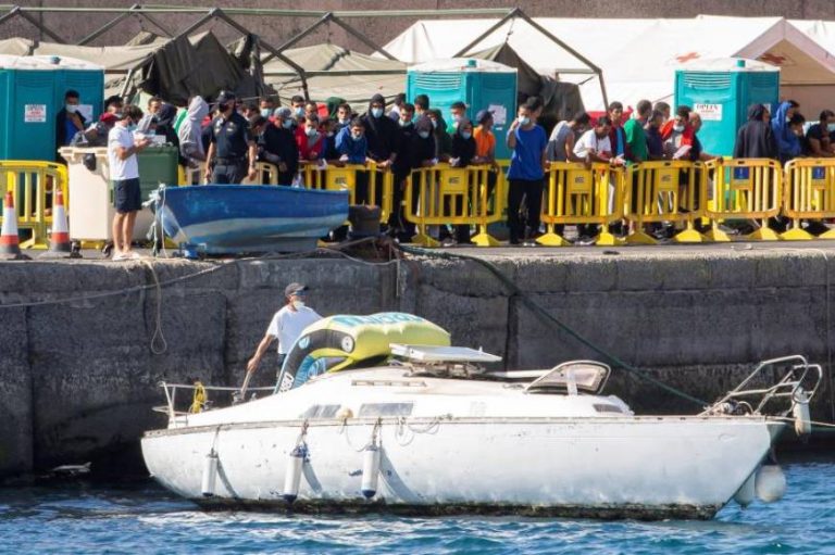 Sube un 664% la llegada de inmigrantes ilegales en Canaria (España)