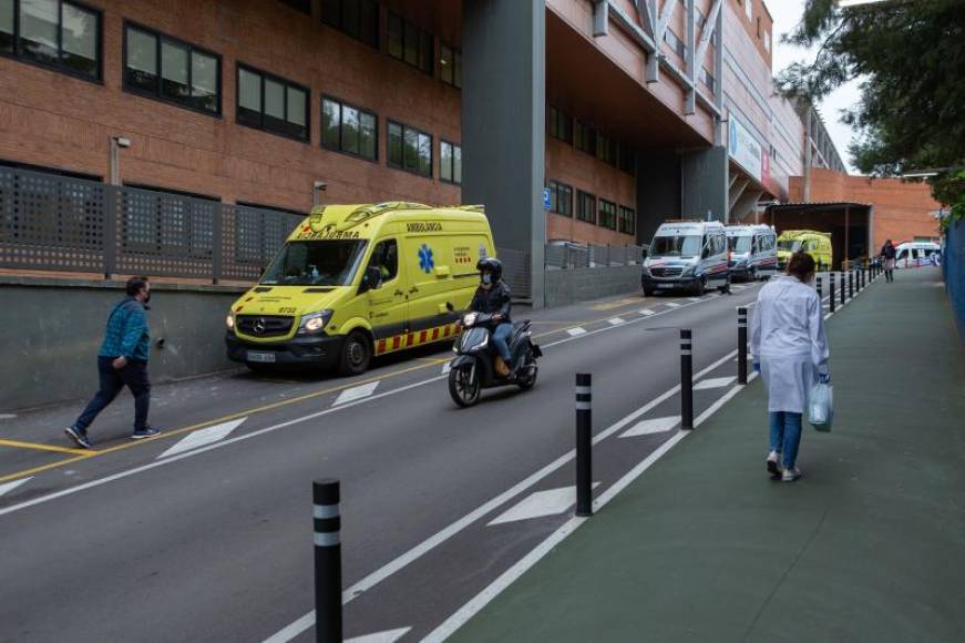 FOTOGRAFÍA. BARCELONA (ESPAÑA), 05.11.2020. Vista del Hopital Vall d'Hebron de Barcelona este jueves, 5 de noviembre de 2020, durante la segunda ola del covid 19. Efe