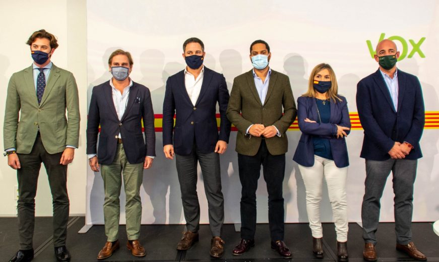 FOTOGRAFÍA. BARCELONA (ESPAÑA), 26.11.2020. El presidente de Vox, Santiago Abascal e Ignacio Garriga Vas. Ñ Pueblo (5)