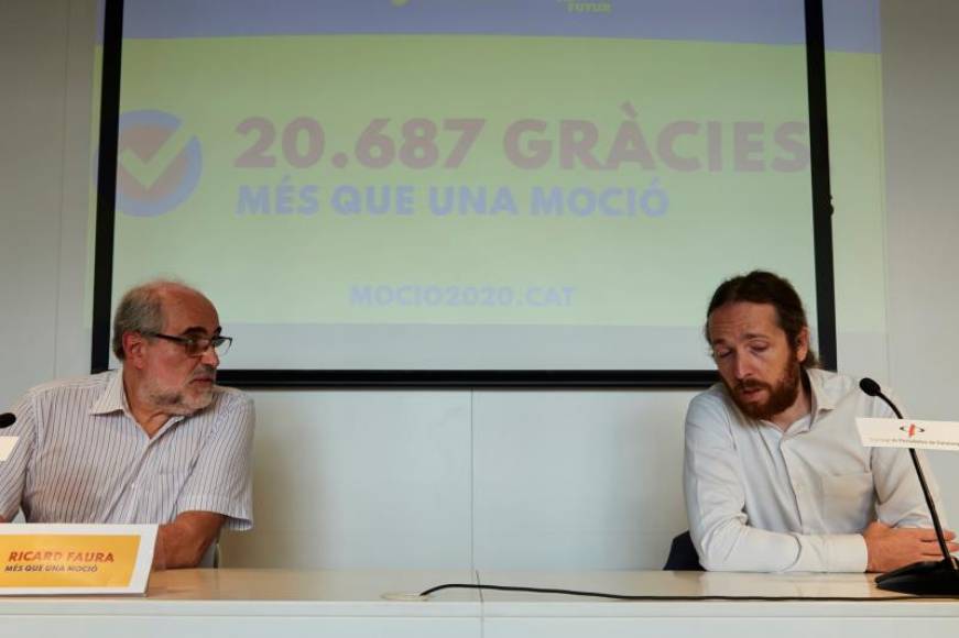 FOTOGRAFÍA. BARCELONA (ESPAÑA), OCTUBRE DE 2020. Los portavoces de la plataforma «Más que una moción» (Més que una moció), Ricard Faura (i) y Marc Duch (d). Efe