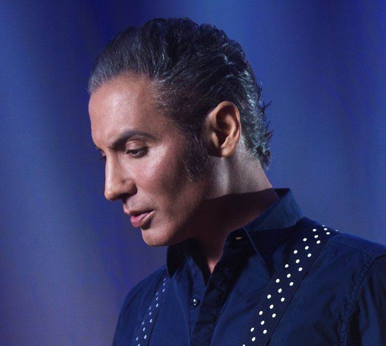 Pitingo denuncia una «Izquierda racista y fascista» en España que ataca la opinión