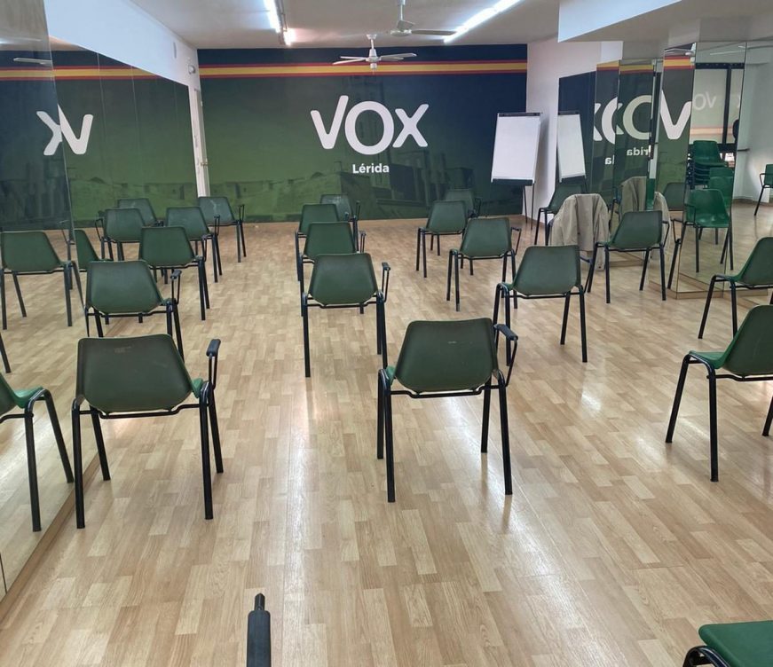 FOTOGRAFÍA. LÉRIDA (CATALUÑA) ESPAÑA 08.11.2020. VOX completa su implantación en la provincia de Lérida (Cataluña). Ñ Pueblo (1)