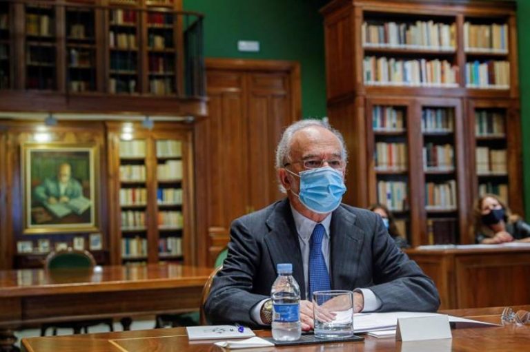  La Real Academia Española «preocupada» por el ataque del PSOE y separatistas al español con «Ley Celaá»