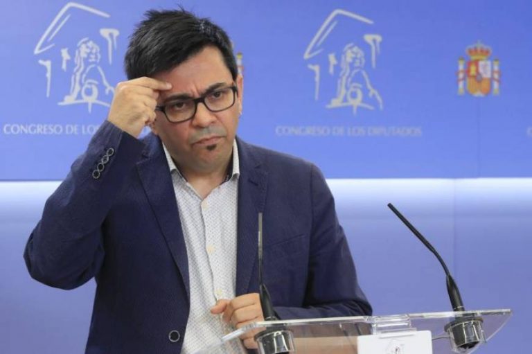 Podemos sobre Canarias: «Un Gobierno progresista debe ayudar a los inmigrantes»