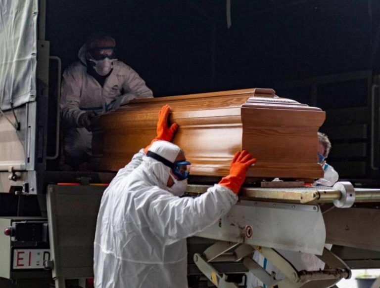 Sanidad notifica 513 muertos por covid 19 en España