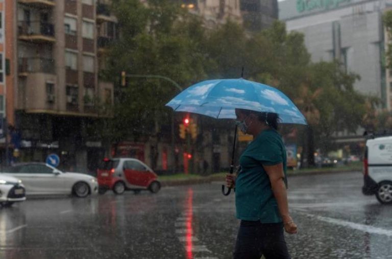 Alerta naranja por tormentas en España
