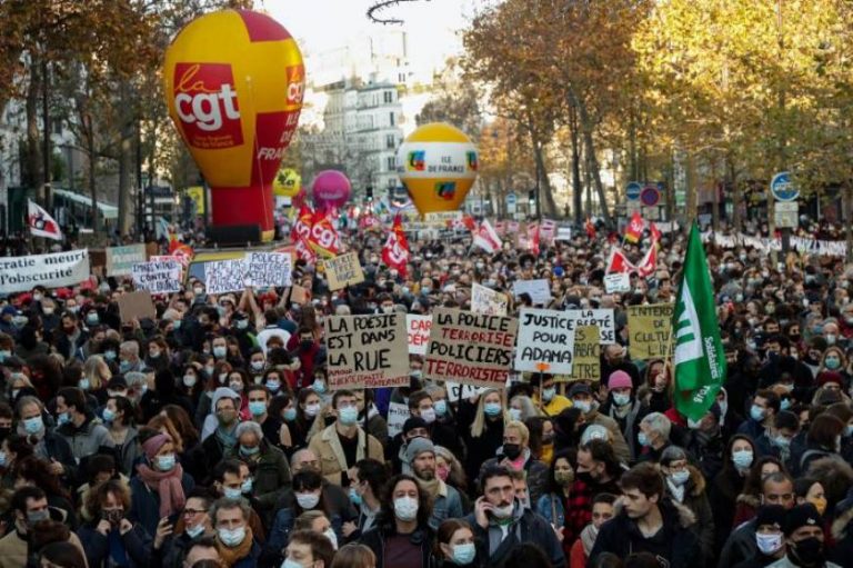 133.000 personas protestan en Francia contra el ataque contra las «libertades»