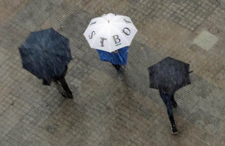 Lluvias persistentes y localmente fuertes y puntualmente fuertes y con granizo en España