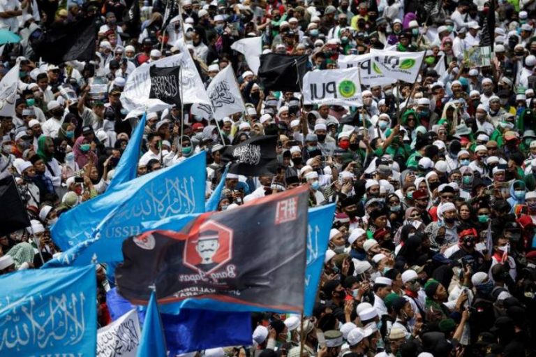 Consecuencias del multiculturalismo de los «progres»: «Los musulmanes condenados a Francia»