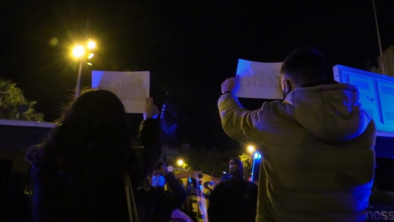 Los vecinos de Avda. Merienda rechazan los 282 cortes separatistas con gritos de «libertad, libertad»