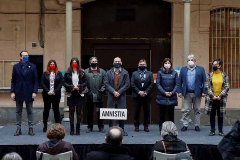 El separatismo llevará la amnistía de sus huidos y presos golpistas al Congreso tras el 14F