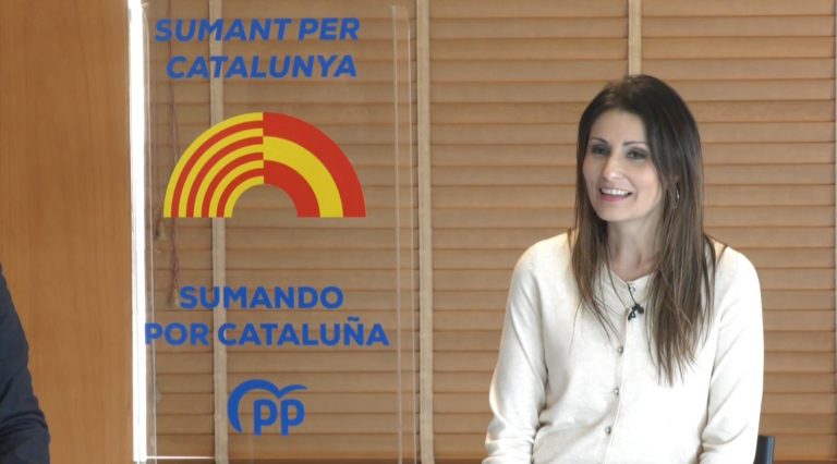Lorena Roldán (PP) es separatista, se manifestó contra España el 11S de 2013