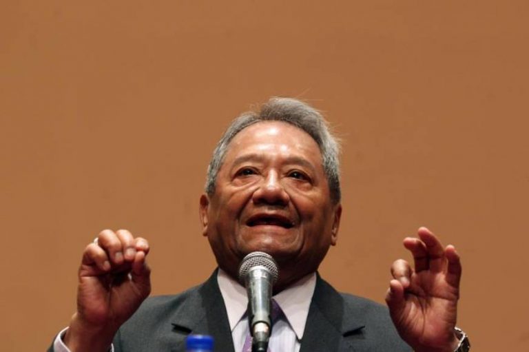 Muere Armando Manzanero