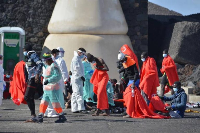 51 inmigrantes ilegales llegan a España