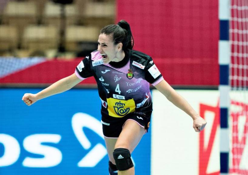 FOTOGRAFÍA. ESPAÑA, 08.12.2020. El conjunto español, que concluyó la primera ronda en la tercera plaza del grupo B por detrás de Rusia y Suecia. Efe