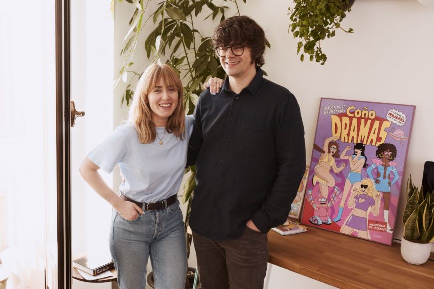 FOTOGRAFÍA. ESPAÑA, 13.12.2020. Raquel Córcoles (i) y Carlos Carrero (d) de Moderna de Pueblo. «Coñodramas» (Zenith), trabajo las de Córcoles. Ñ pueblo