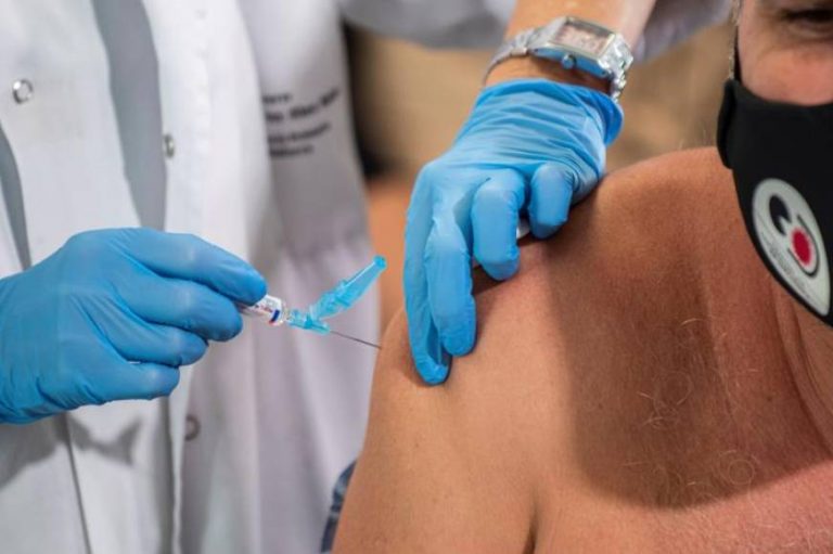 «No se puede organizar en 4 días la vacunación contra el covid 19», según Asociación Nacional de Enfermería y Vacunas